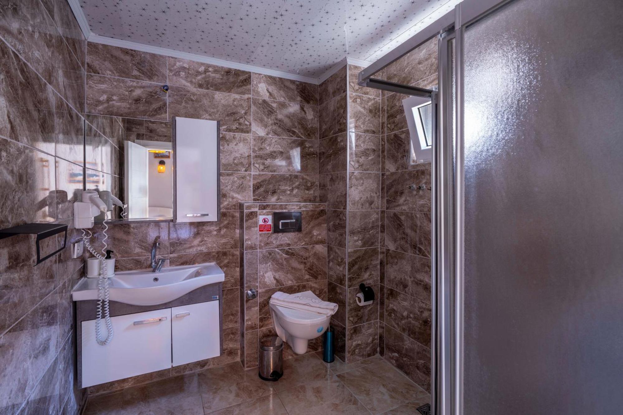 Larex Otel Kaş Buitenkant foto